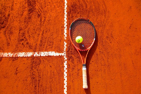 Découvrez les avantages immédiats de l'arbitrage vidéo pour la pratique du tennis